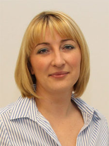 </p>
<p><center>Ella Langlitz</center>